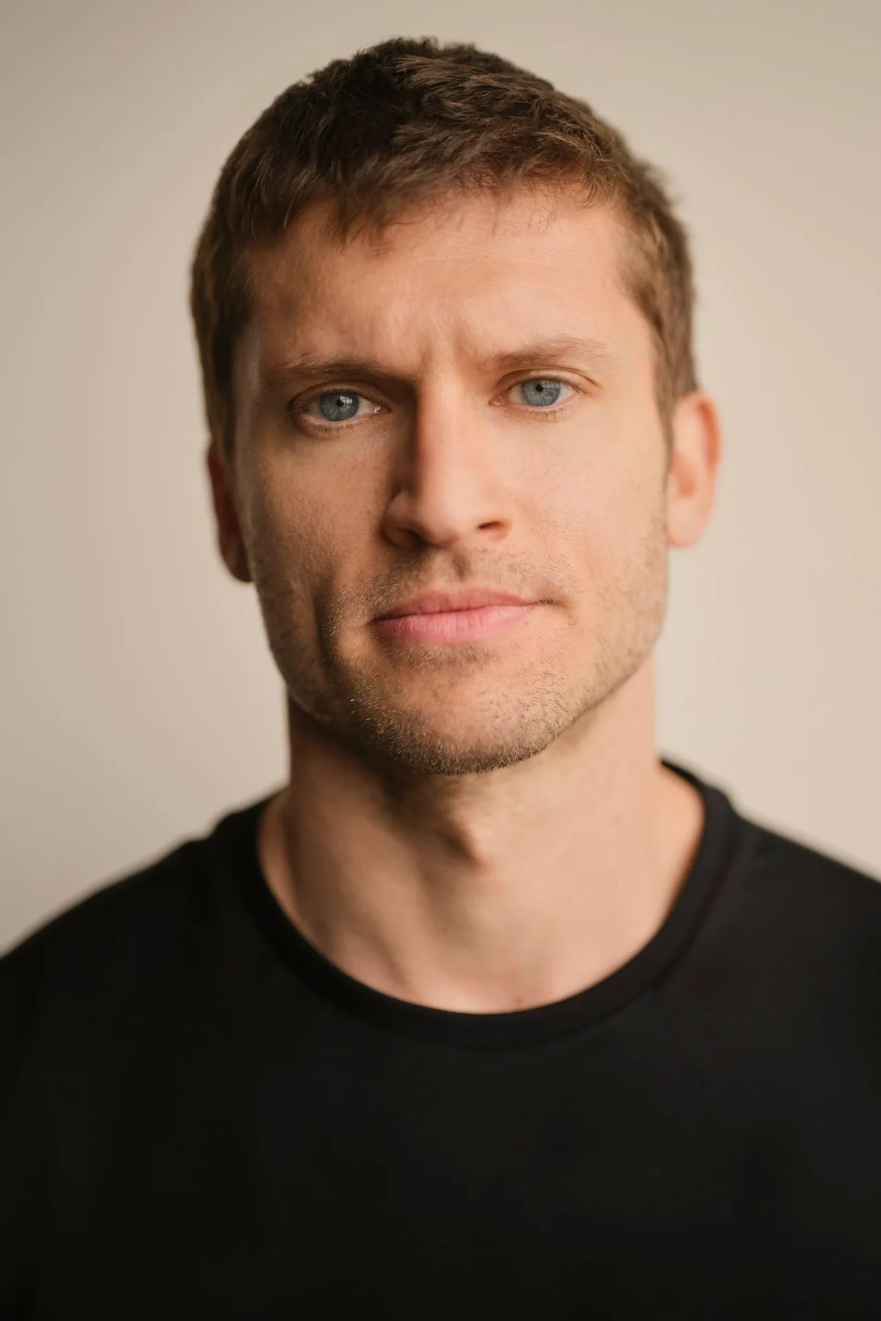 تصویر Tom Weston-Jones