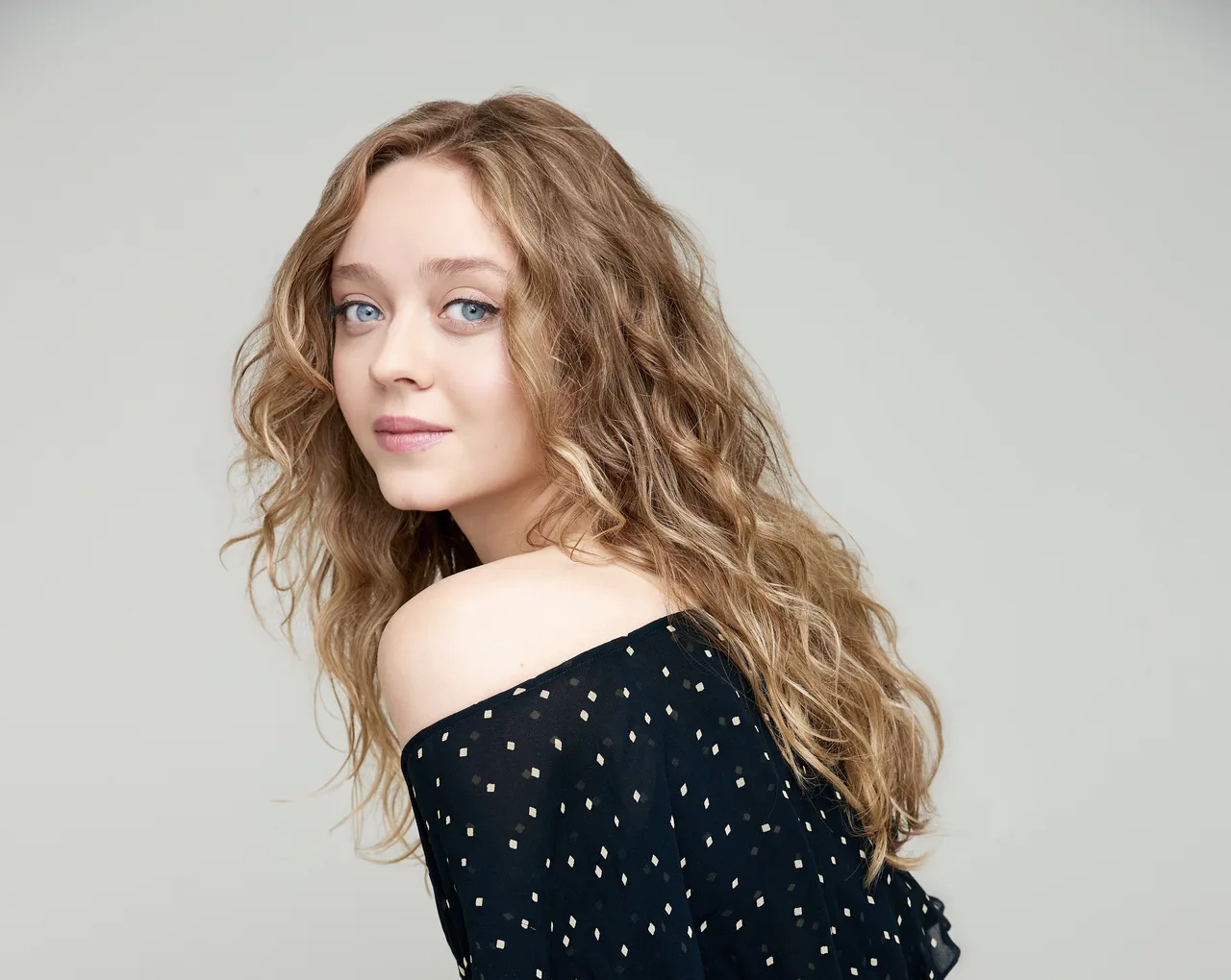 تصویر Madeleine Arthur