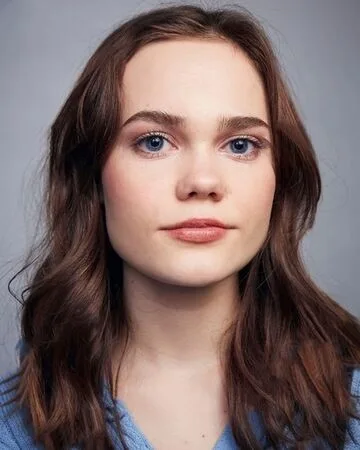 تصویر Oona Laurence