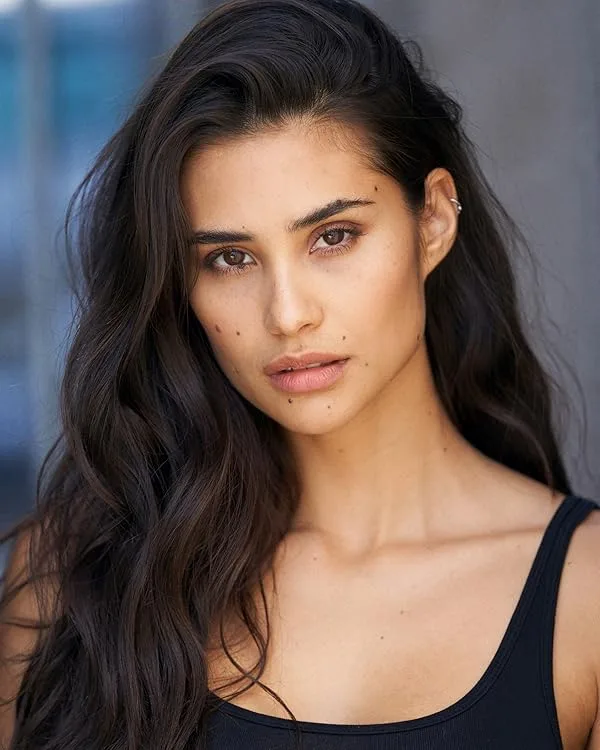 تصویر Izzy Marshall