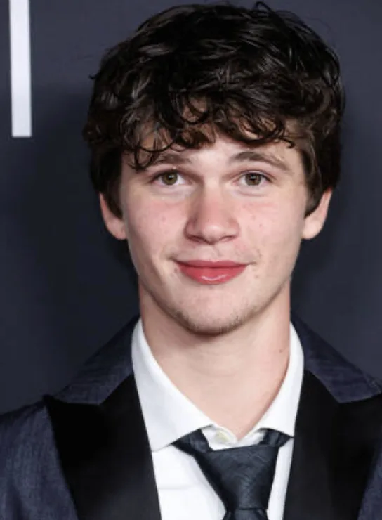 تصویر Gabriel Bateman