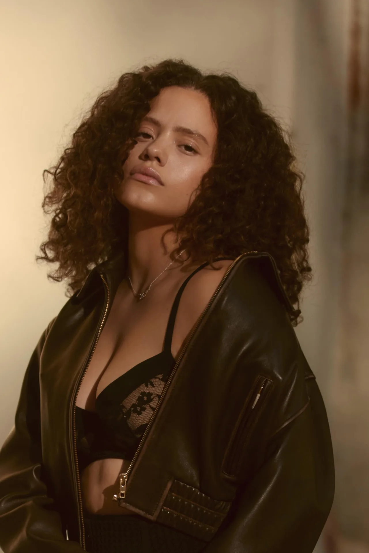 تصویر Sarah Jeffery