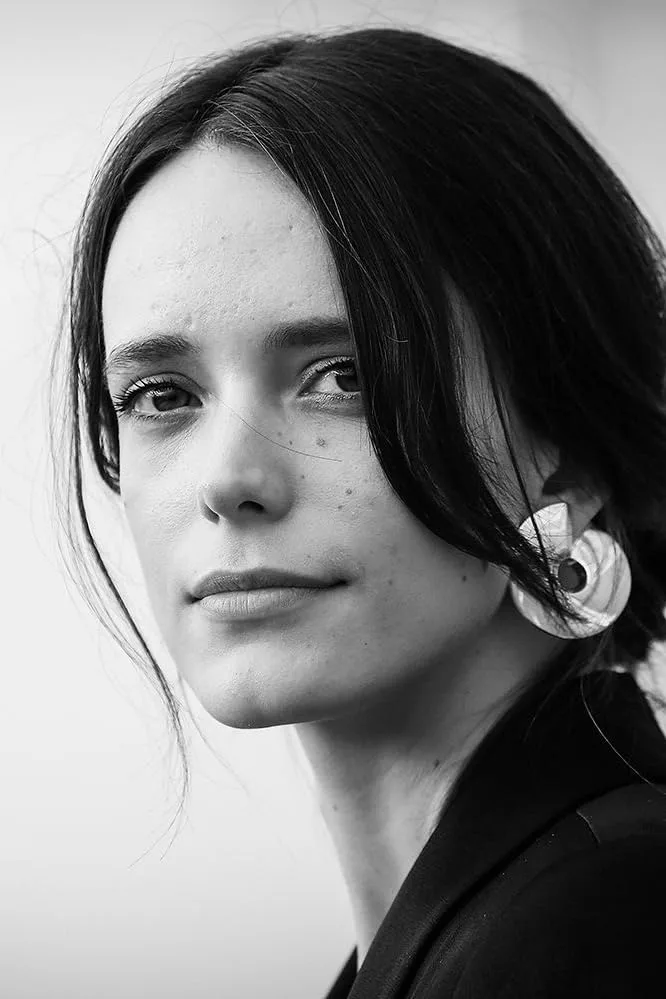 تصویر Stacy Martin