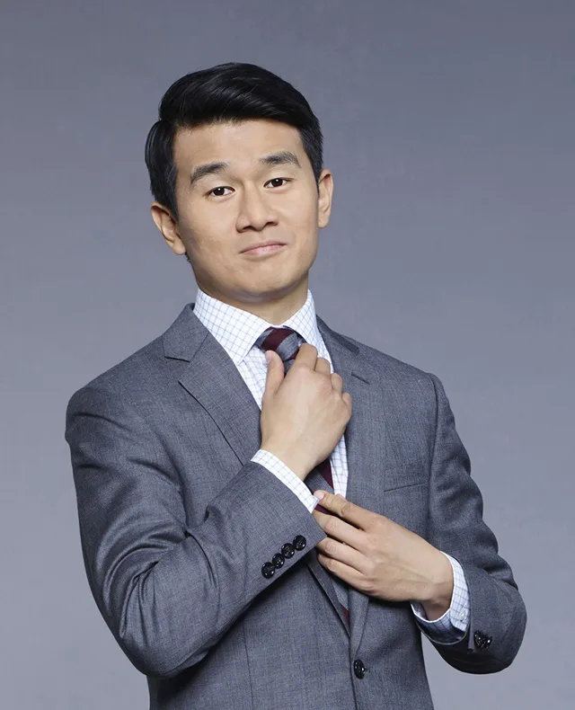 تصویر Ronny Chieng