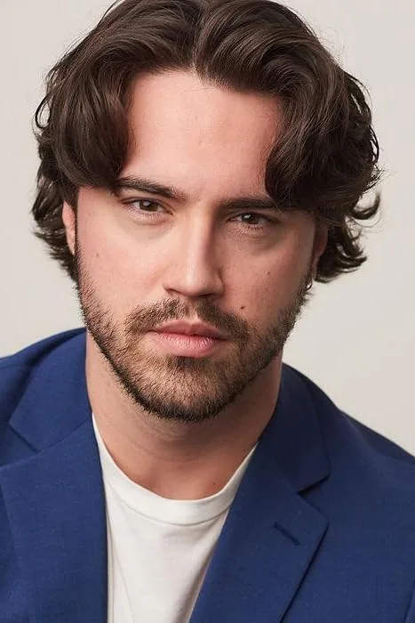 تصویر Ryan McCartan