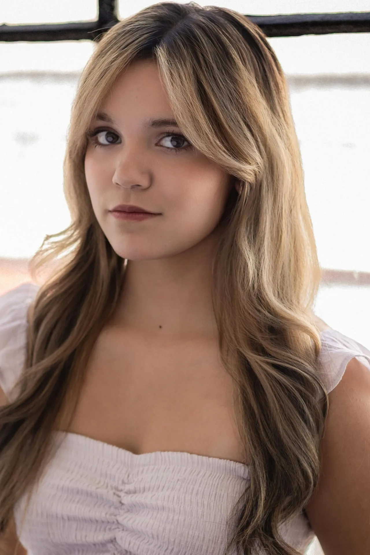 تصویر Bella Stine