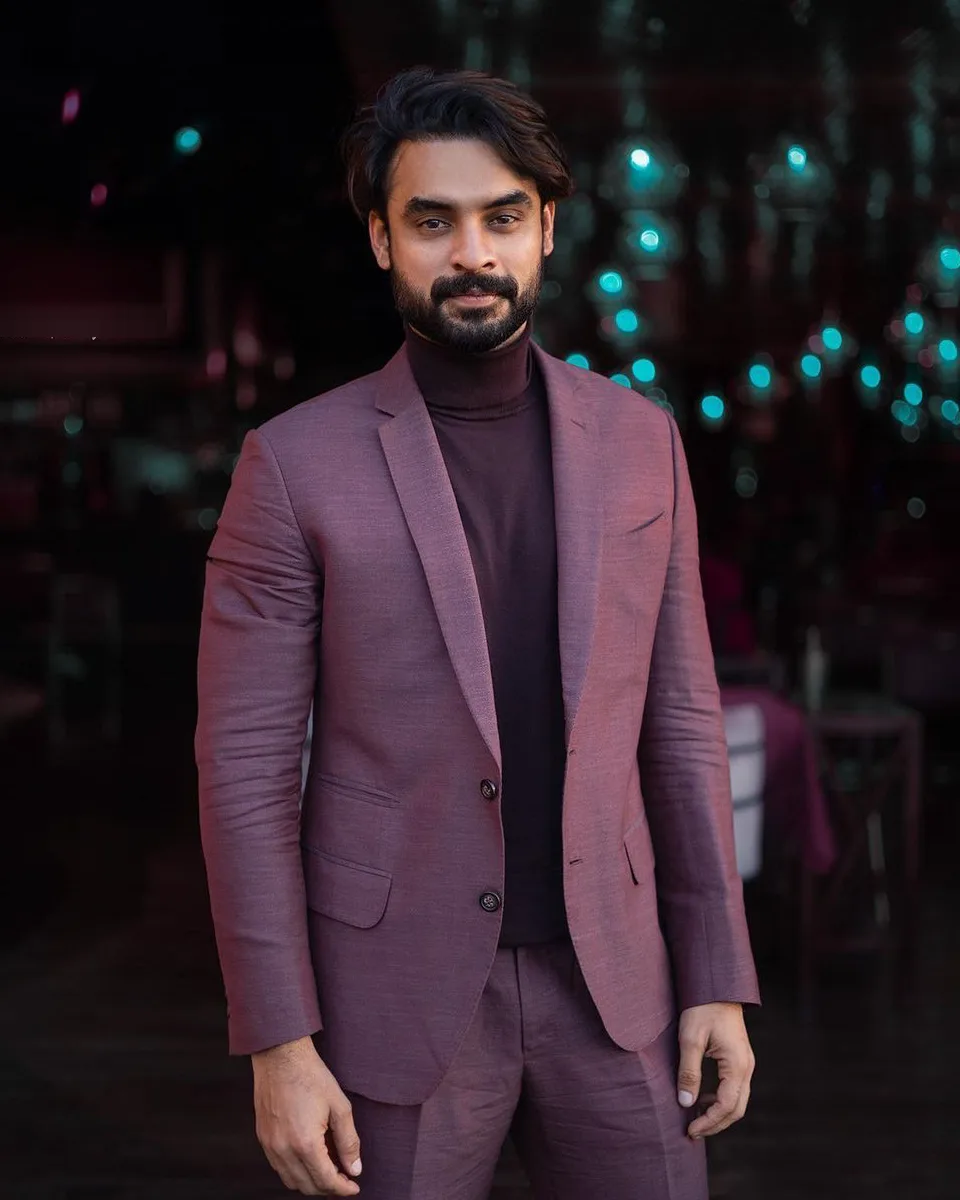 تصویر Tovino Thomas
