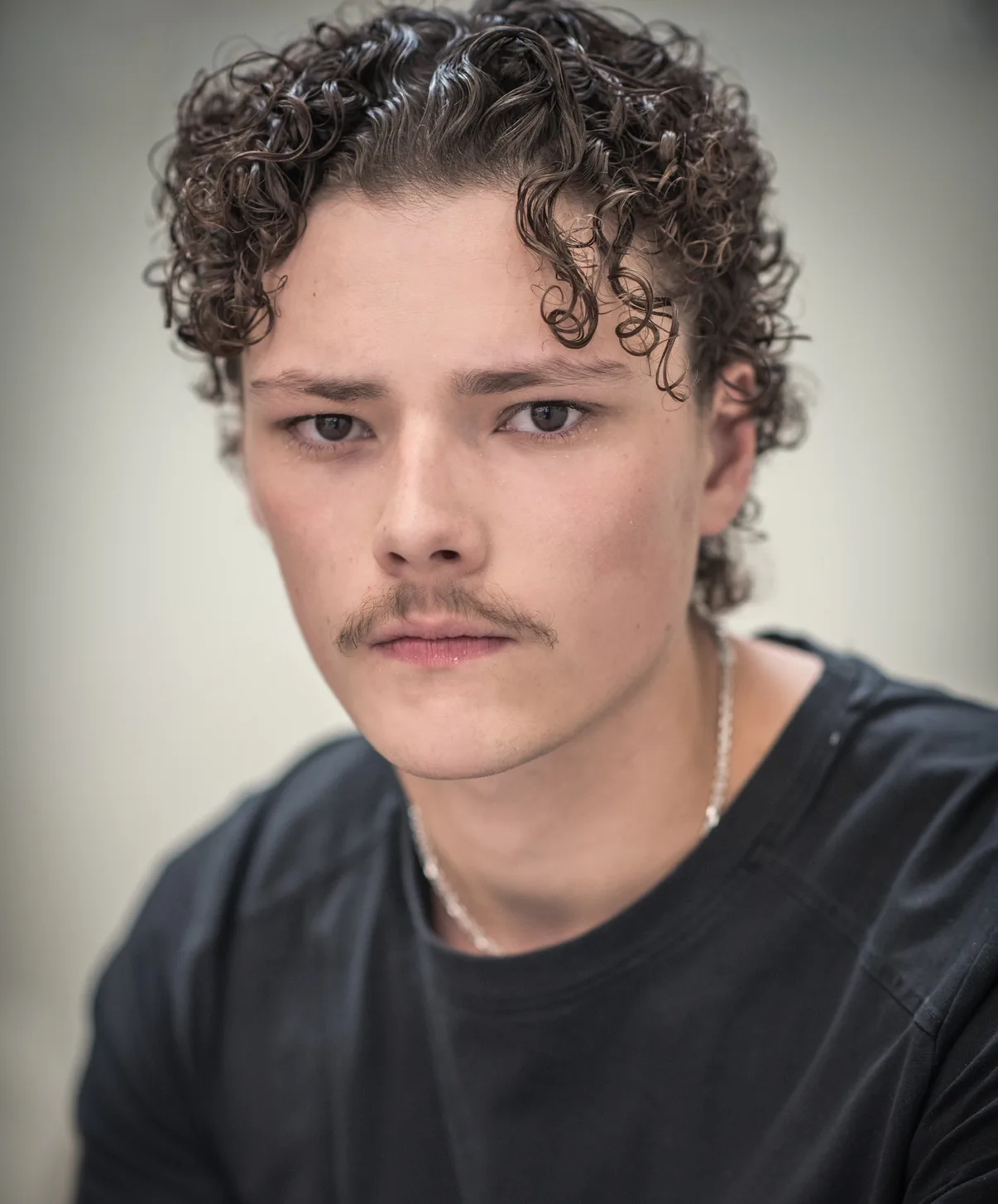 تصویر Louis Oliver