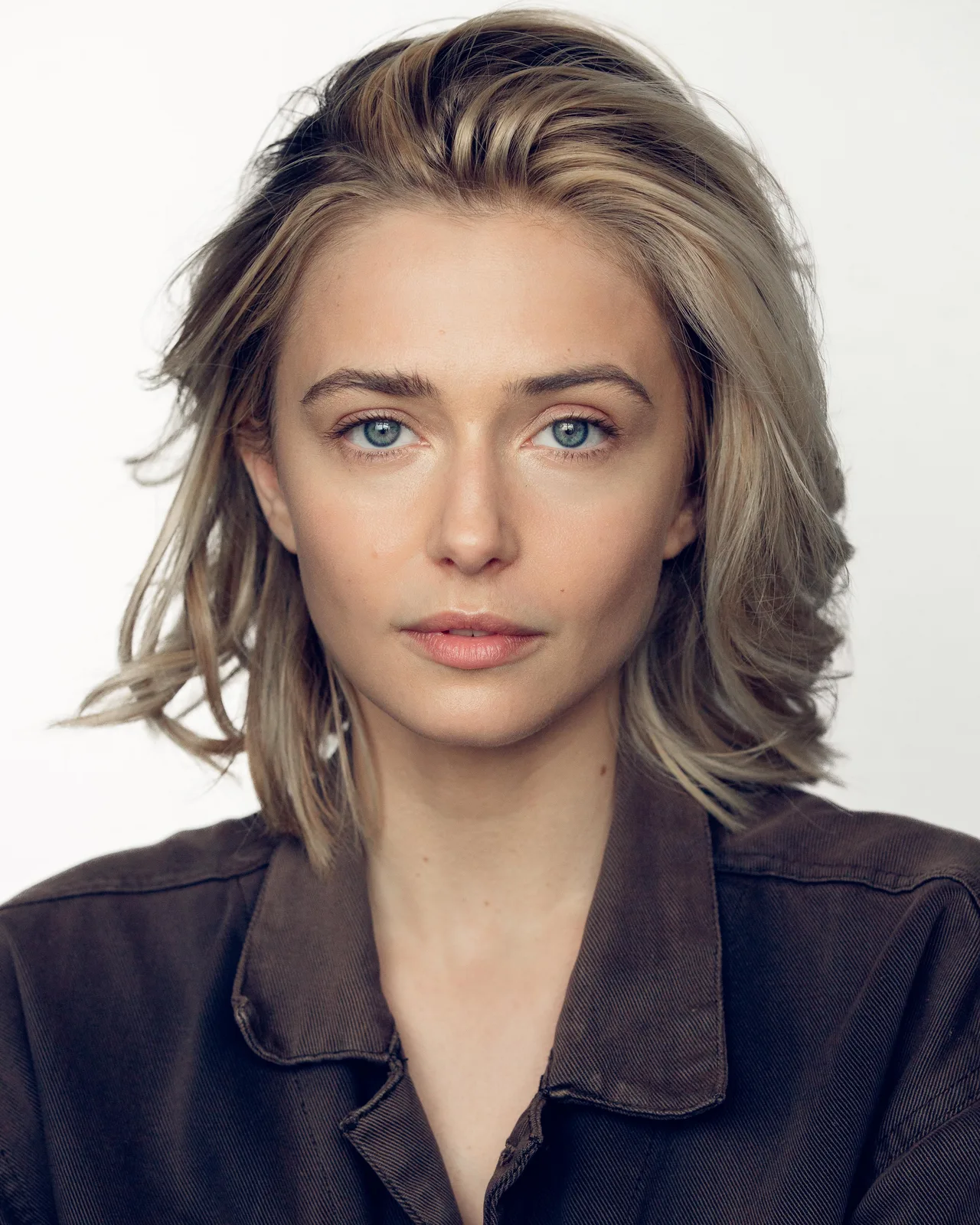 تصویر Sophie Simnett