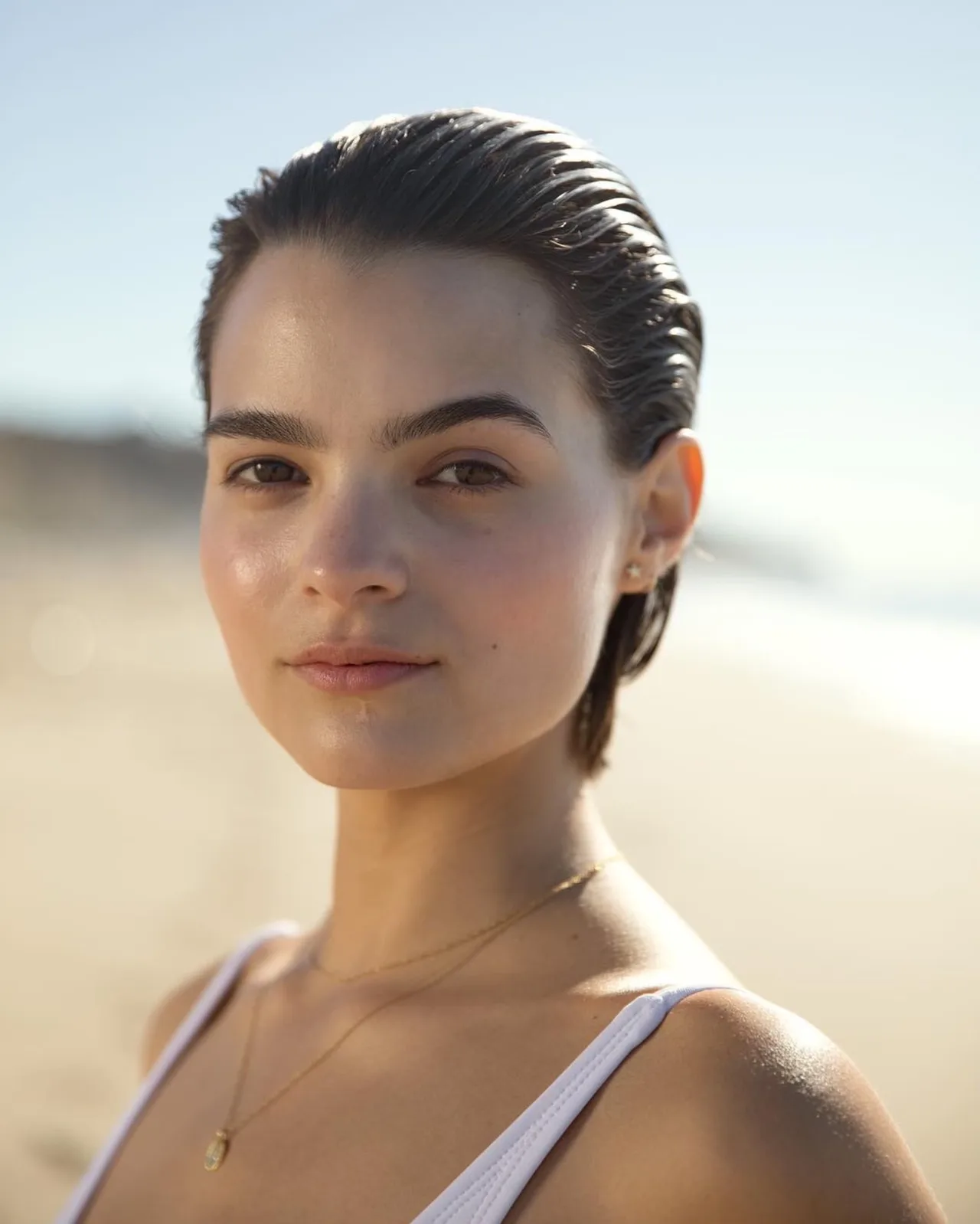 تصویر Brianna Hildebrand