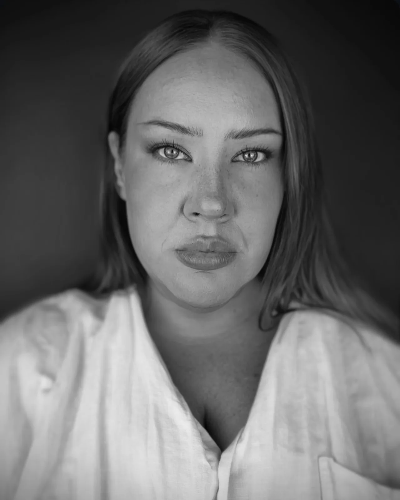 تصویر Bessie Holland