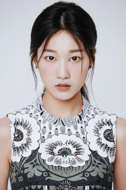 تصویر Ha Yoon-kyung
