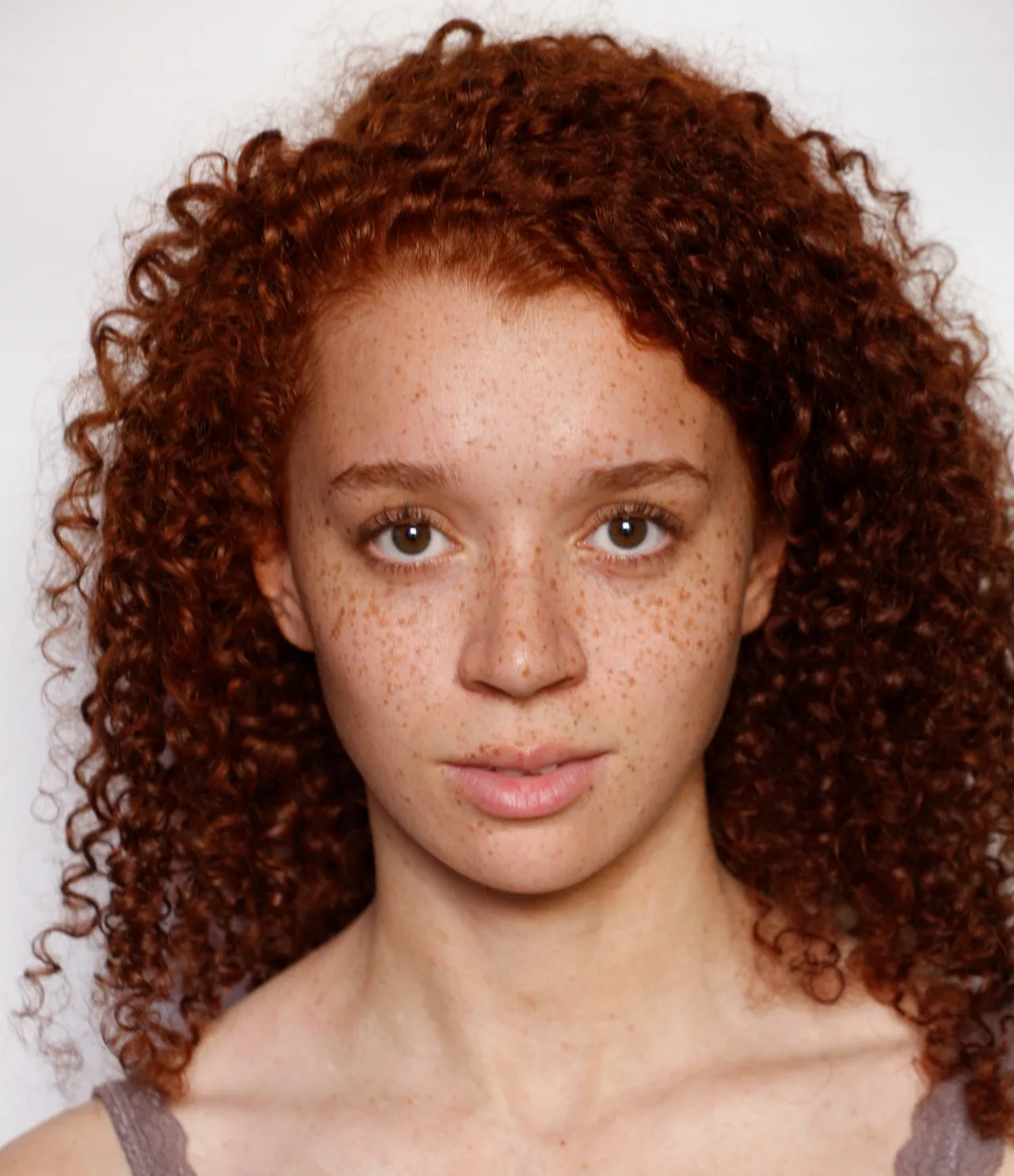 تصویر Erin Kellyman