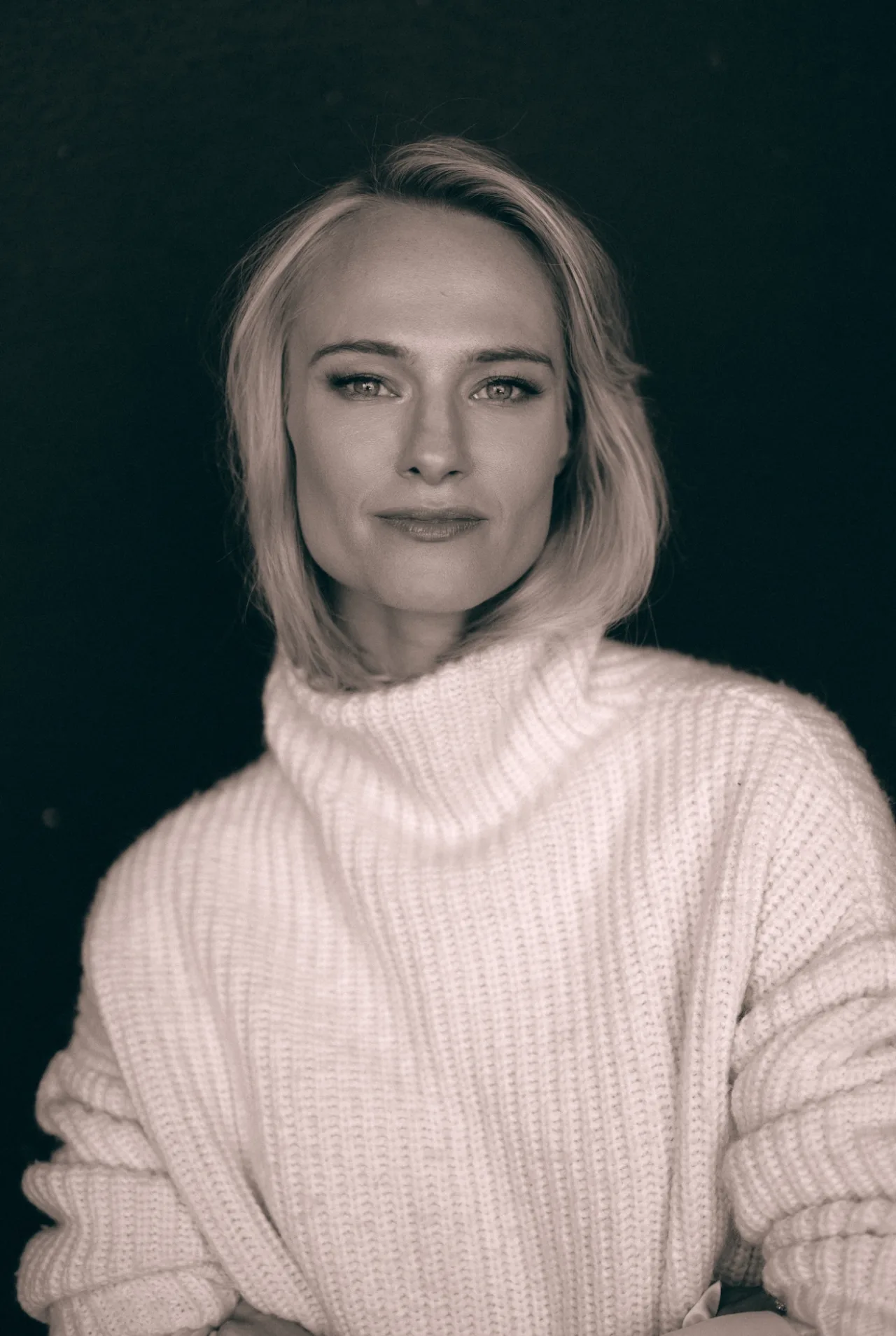 تصویر Jessica Madsen