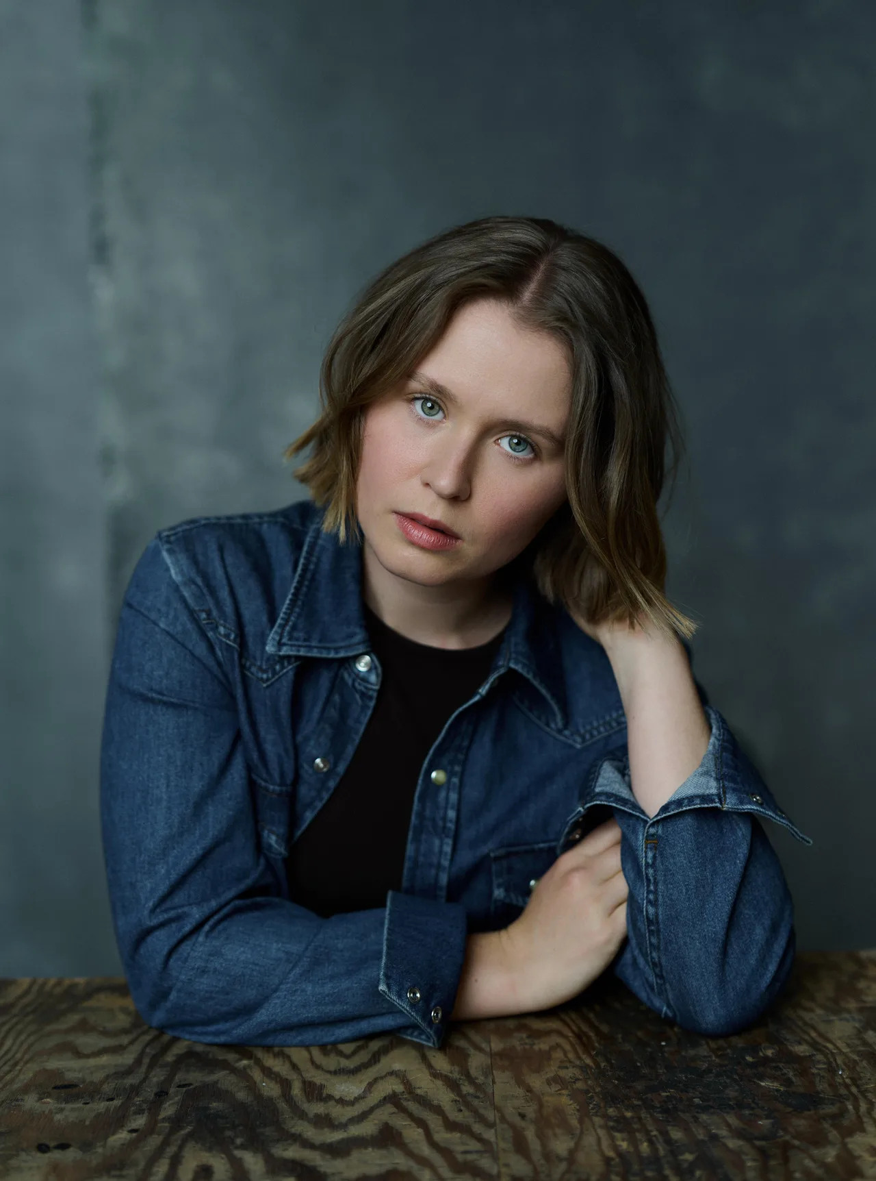 تصویر Eliza Scanlen