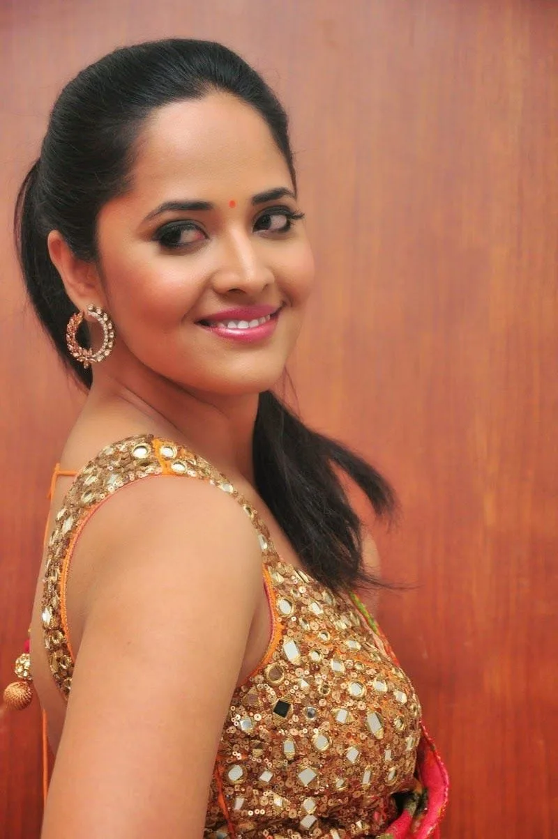 تصویر Anasuya Bharadwaj