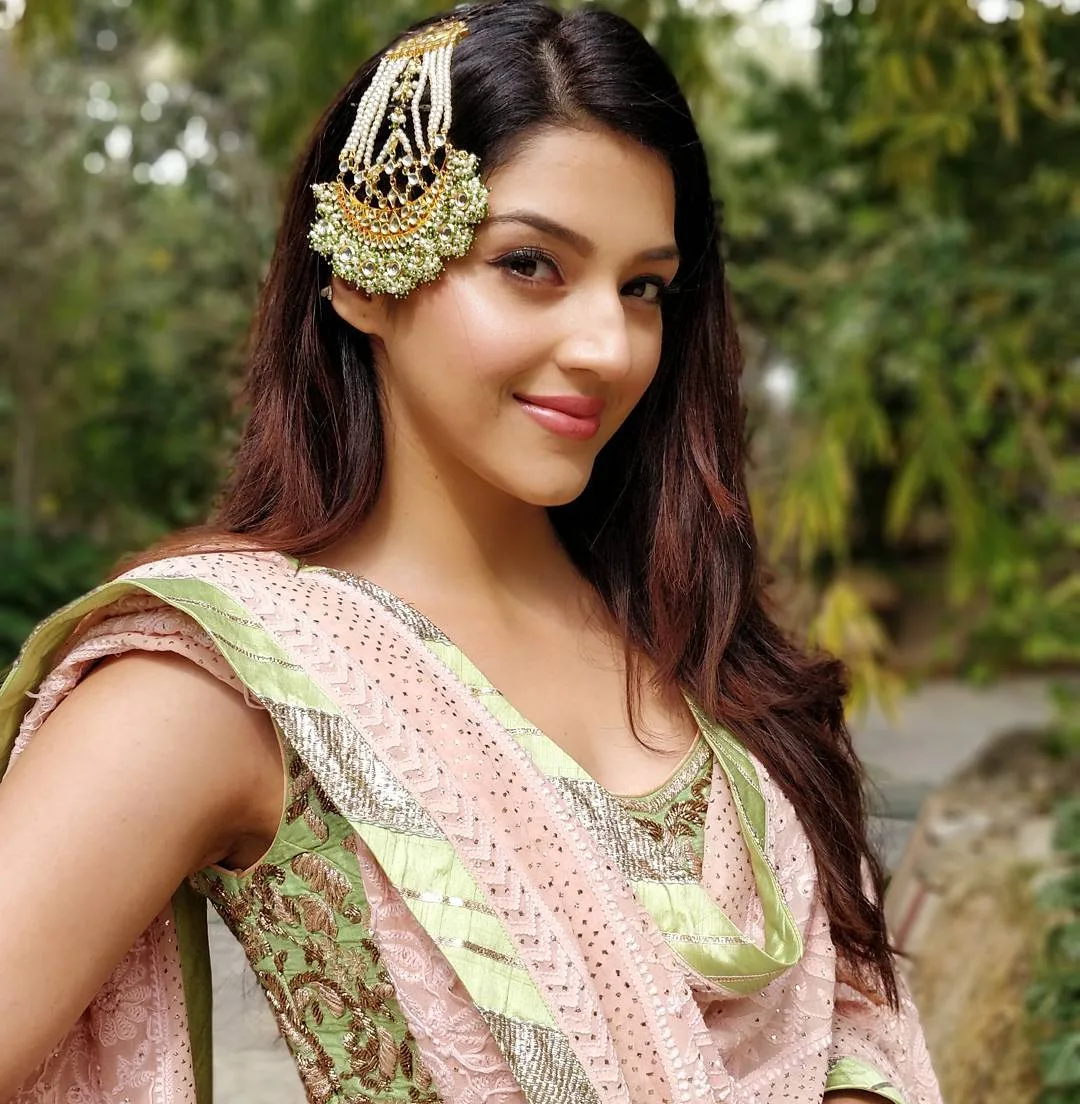 تصویر Mehreen Pirzada