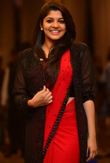 تصویر Aparna Balamurali