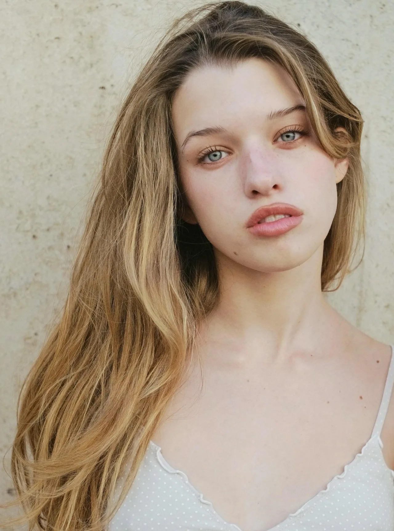 تصویر Ever Anderson