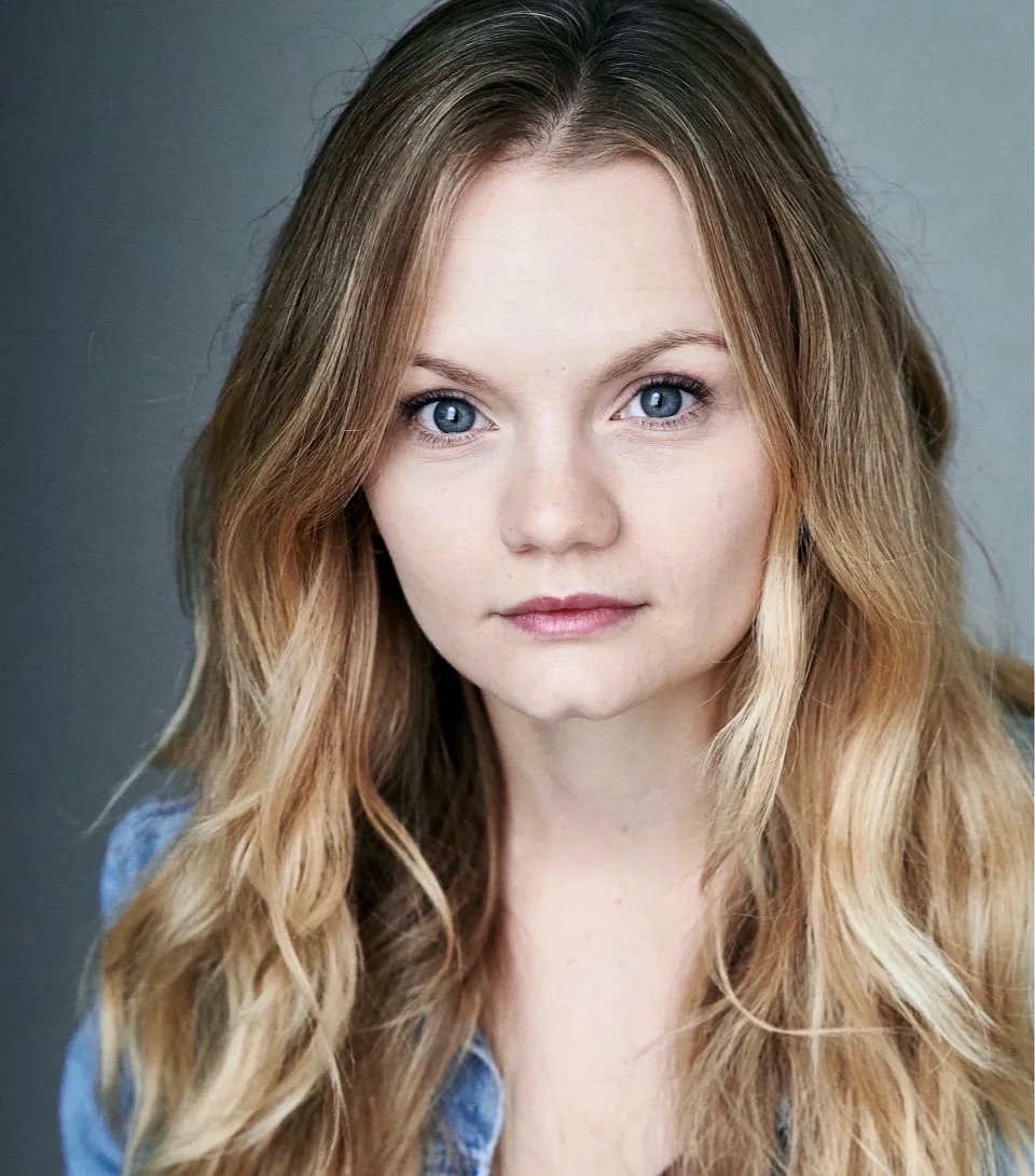 تصویر Ella Dunlop