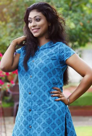تصویر Divya Gopinath