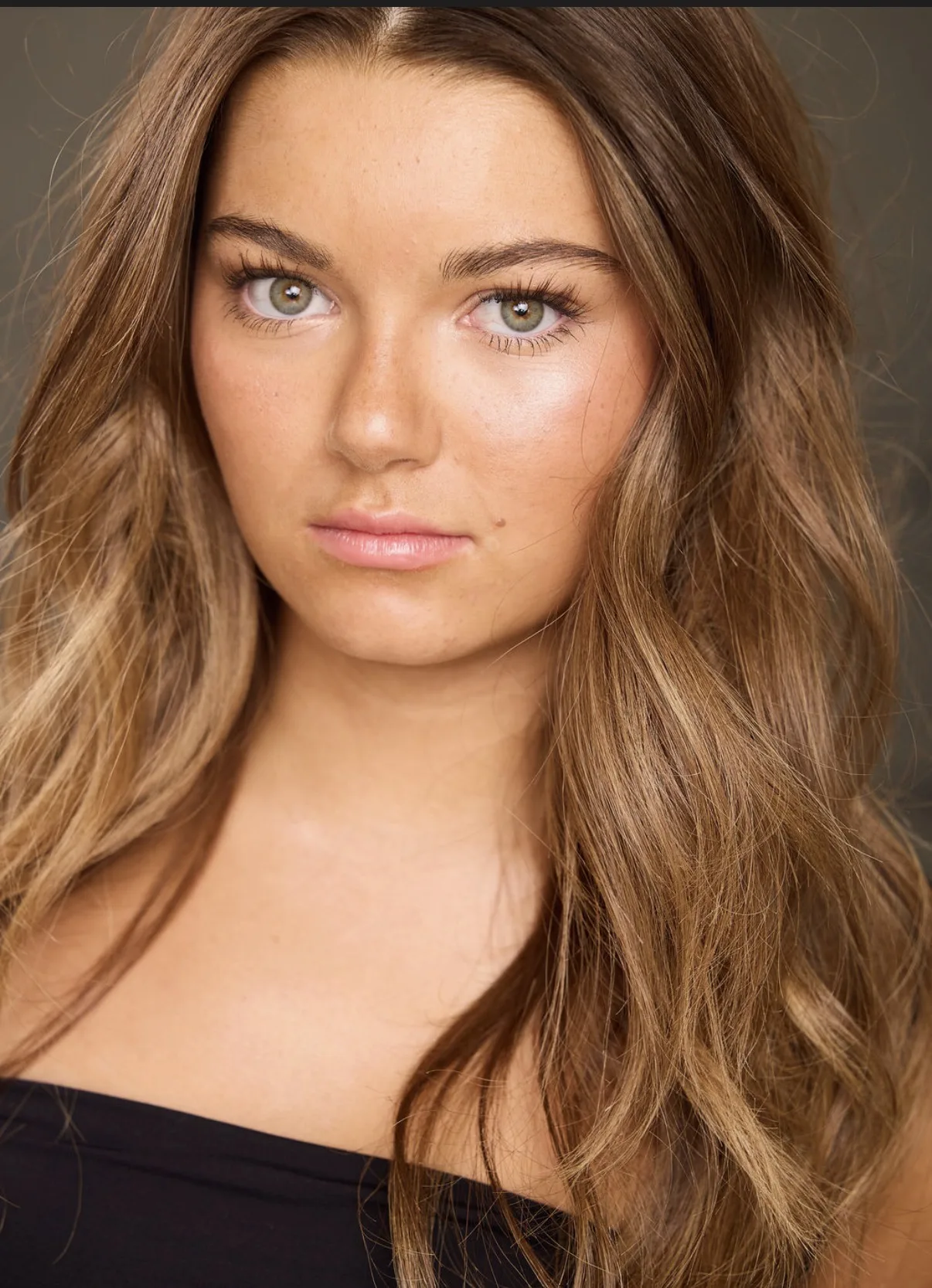 تصویر Mila Harris