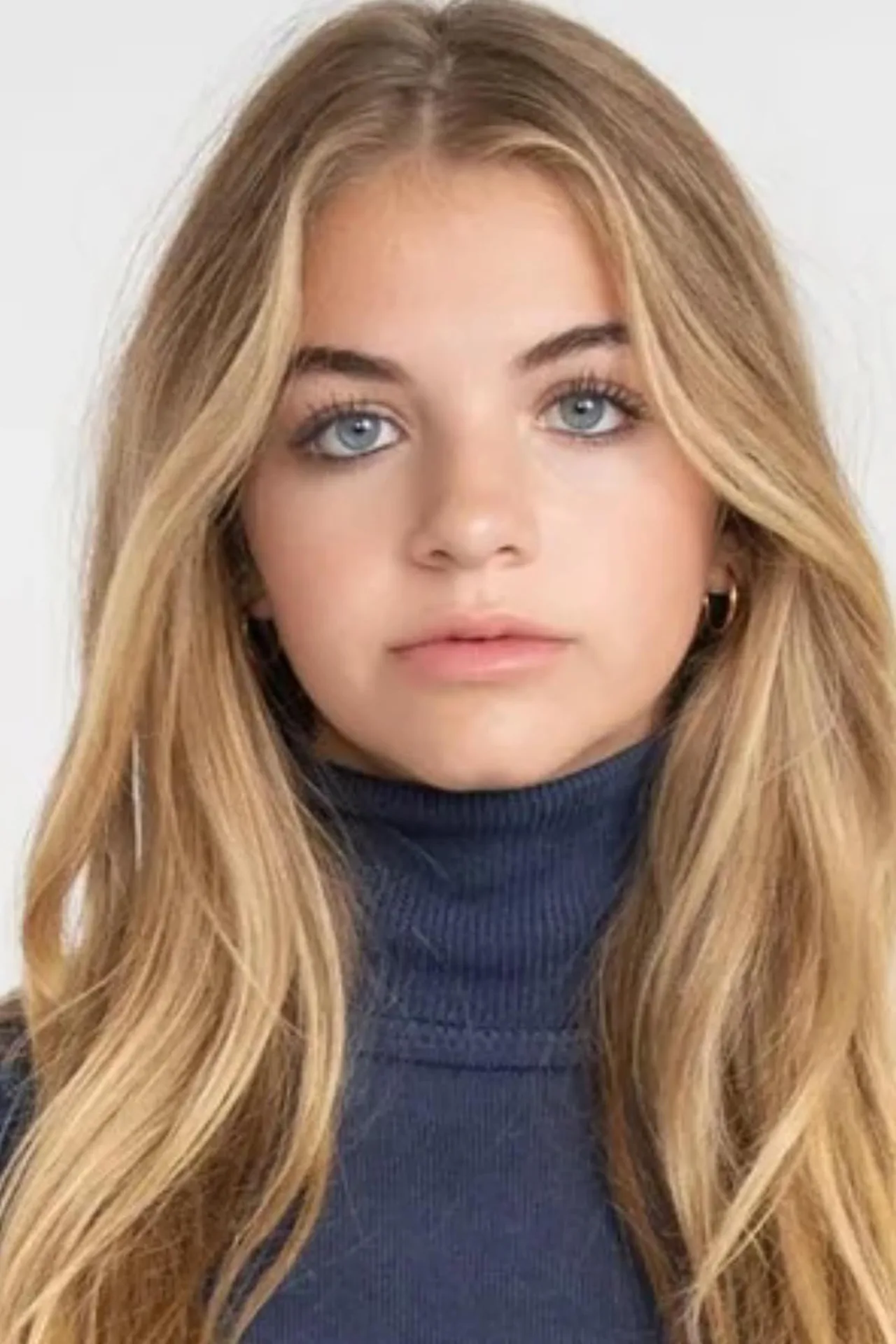 تصویر Rhys Olivia Cote