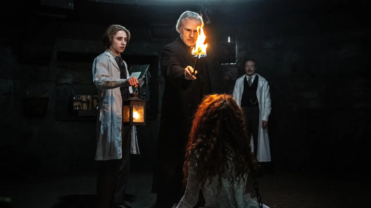 نمای پسزمینه Dracula