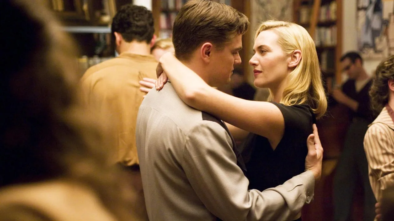 نمای پسزمینه جاده انقلابی