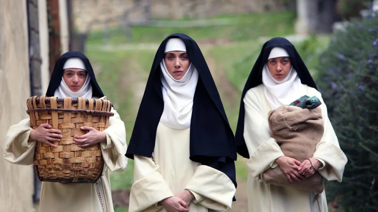 نمای پسزمینه The Little Hours