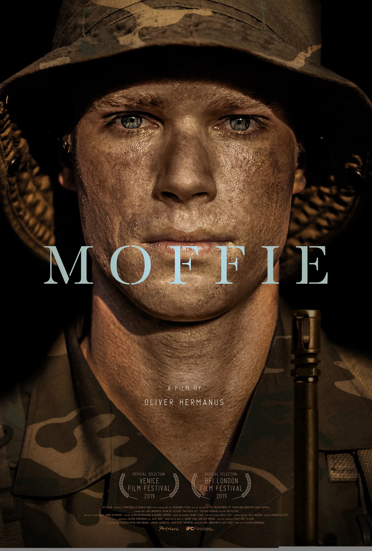 پوستر Moffie
